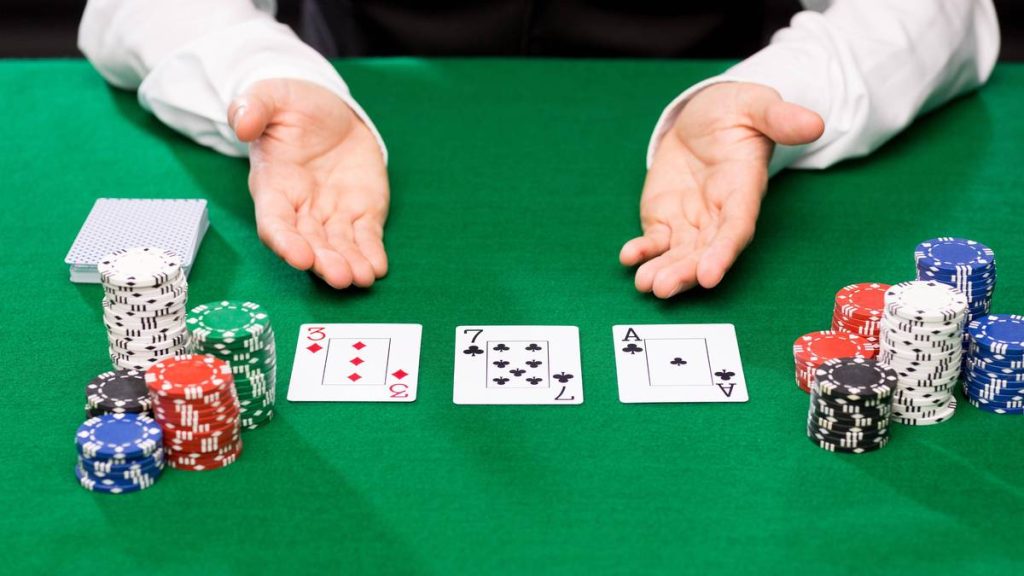 Play baccarat for profit with the Martingale baccarat formula.